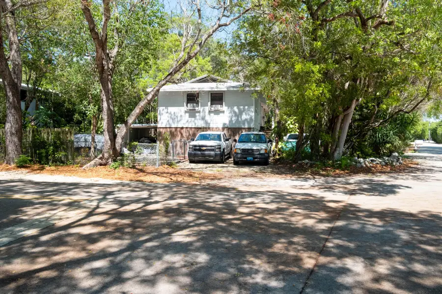 156 Monroe Drive, Plantation Key, FL 33070 - #2
