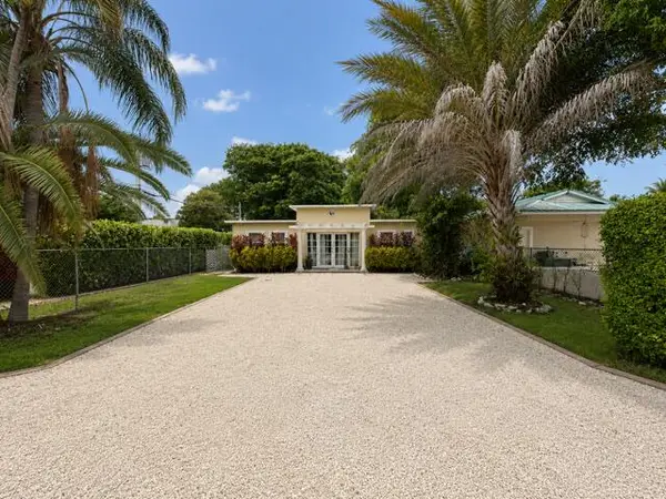 44 Rock Harbor Drive, Key Largo, FL 33037