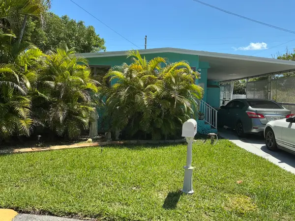 802 N Topaz, Key Largo, FL 33037