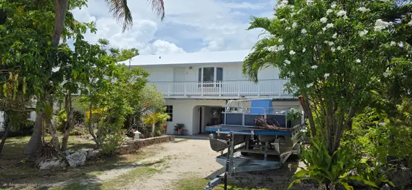 8 Emerald Drive, Big Coppitt, FL 33040