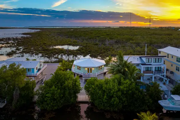 273 Indies Road, Ramrod Key, FL 33042