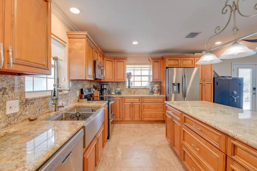 706 E Caribbean Drive, Summerland Key, FL 33042 - #3
