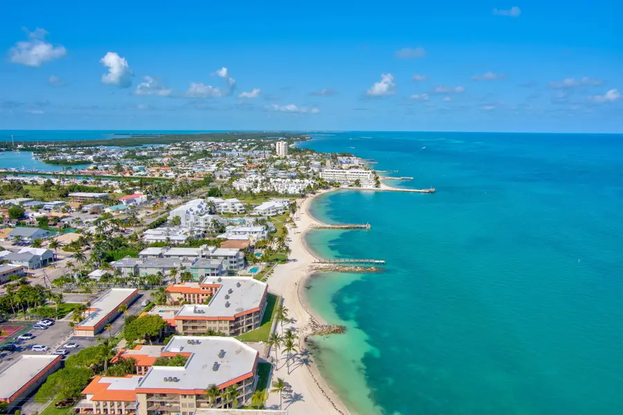 1001 W Ocean Drive #1-202, Key Colony Beach, FL 33051 - #3