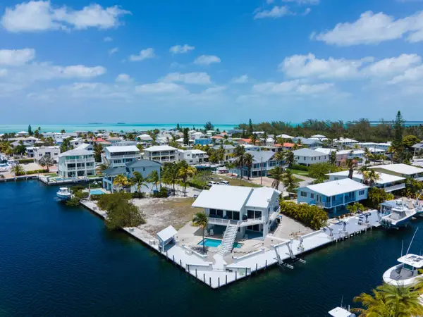 125 Porto Vista Court, Lower Matecumbe, FL 33036