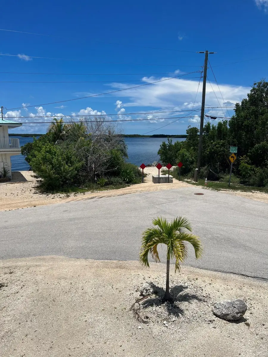 16 Shoreland Drive, Key Largo, FL 33037 - #3