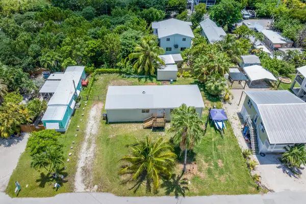 31368 Avenue E, Big Pine Key, FL 33043