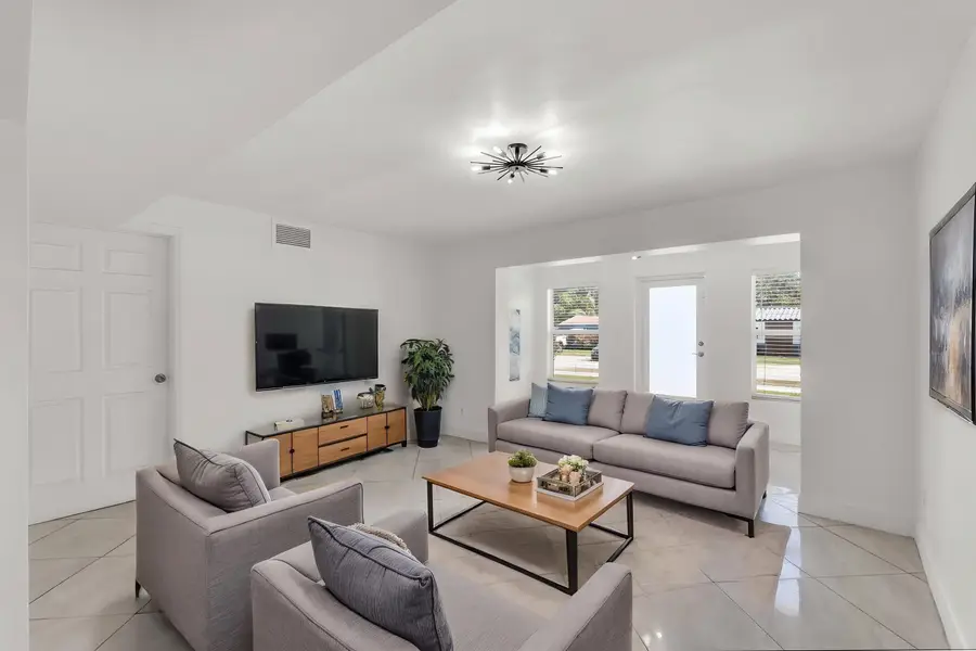 2539 Coolidge Street, Hollywood, FL 00000 - #2