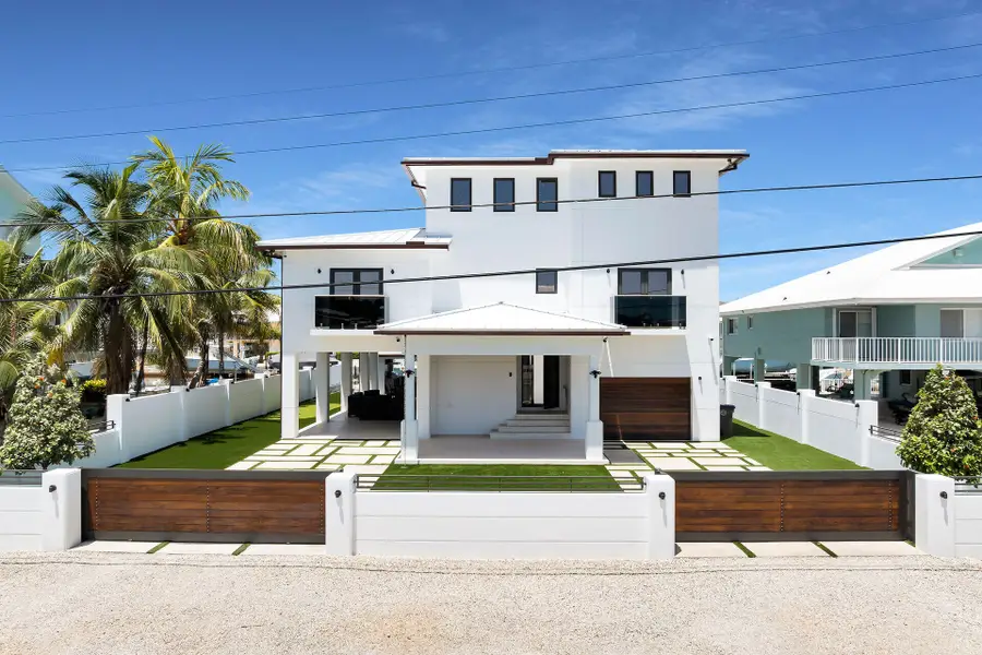129 Marina Avenue, Key Largo, FL 33037 - #2