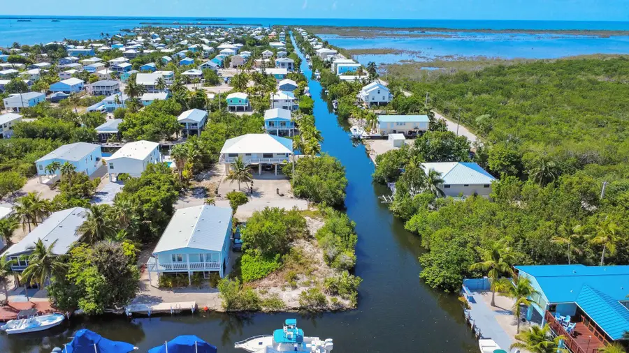 27305 Guadaloupe Lane, Ramrod Key, FL 33042 - #2