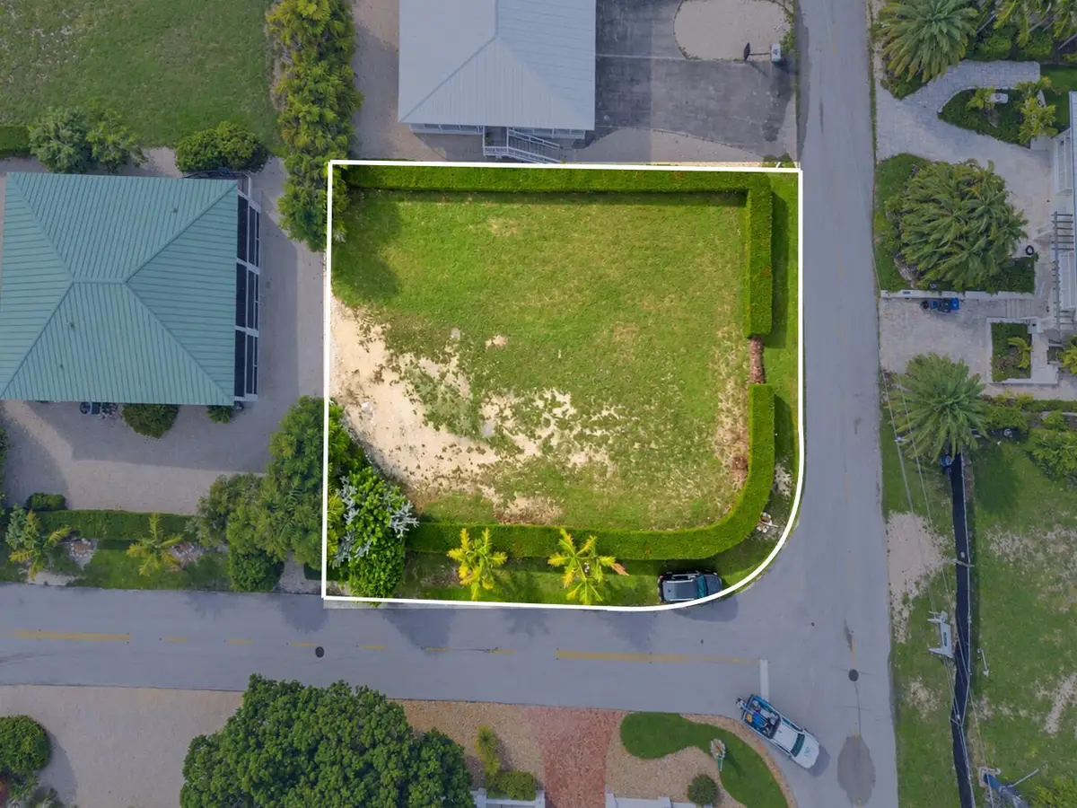 233 W Seaview Circle, Duck Key, FL 33050 - #1