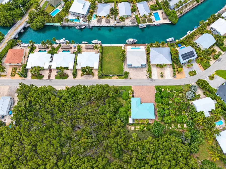 122 N Indies Drive, Duck Key, FL 33050 - #3