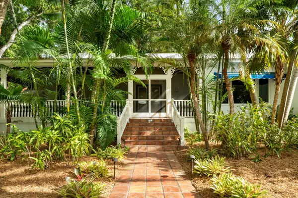 33 Pen Key Club Drive, Upper Matecumbe Key Islamorada, FL 33036