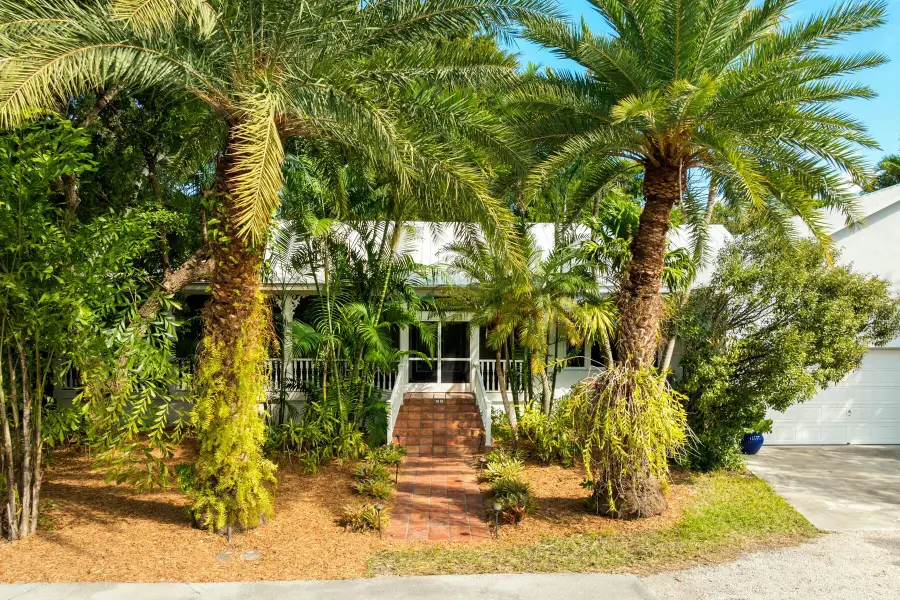 33 Pen Key Club Drive, Islamorada Village Of Islands, FL 33036 - #3