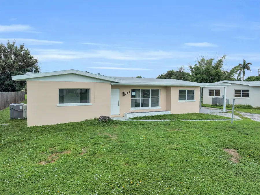 214 W Grace Street, Inverness, FL 00000 - #3