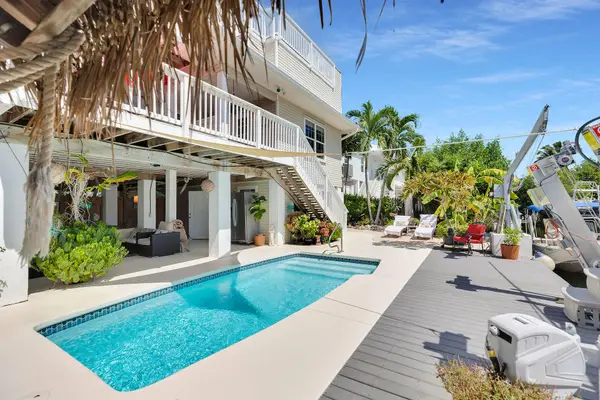 27416 Tobago Lane, Ramrod Key, FL 33042