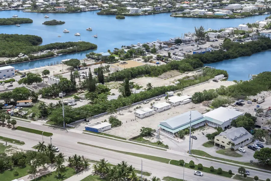 13755 Overseas Highway, Marathon, FL 33050 - #2