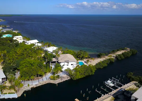 80 Ocean Front Drive, Key Largo, FL 33037