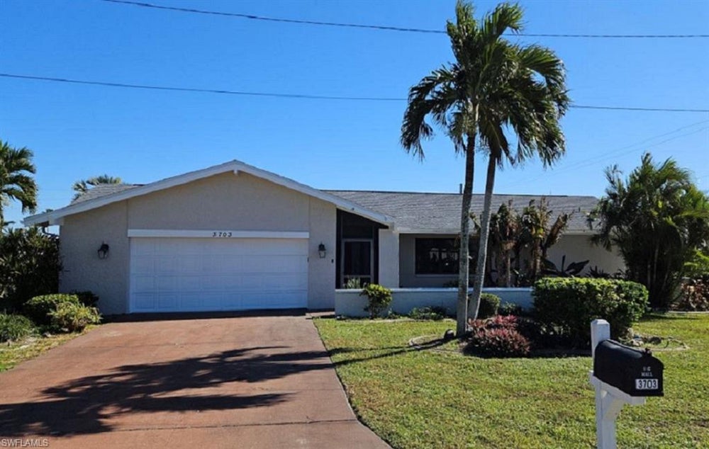3703 SE 15th Ave, CAPE CORAL, FL 33904 BHGRE