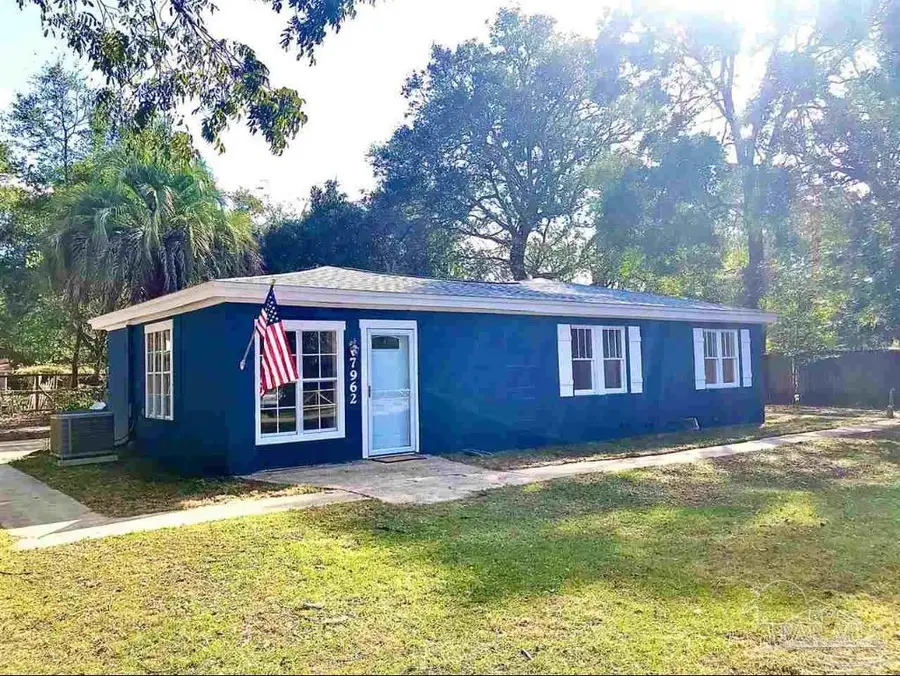 7962 Graves Rd, Pensacola, FL 32514 - Image #2