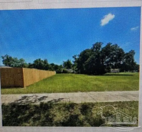 000 Bobe St, Pensacola, FL 32501 - #1