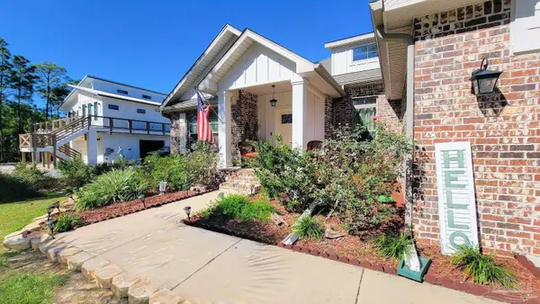 5304 N Shore Rd, Pensacola, FL 32507