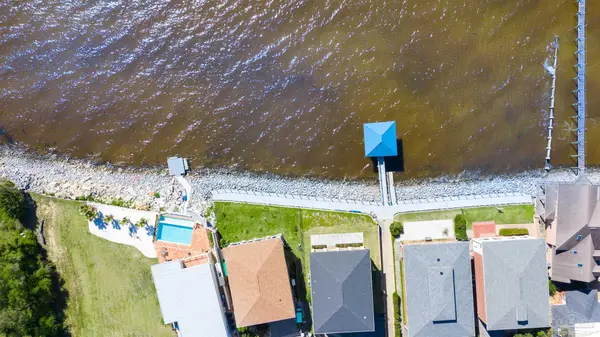 1514 White Caps Ln, Pensacola, FL 32507