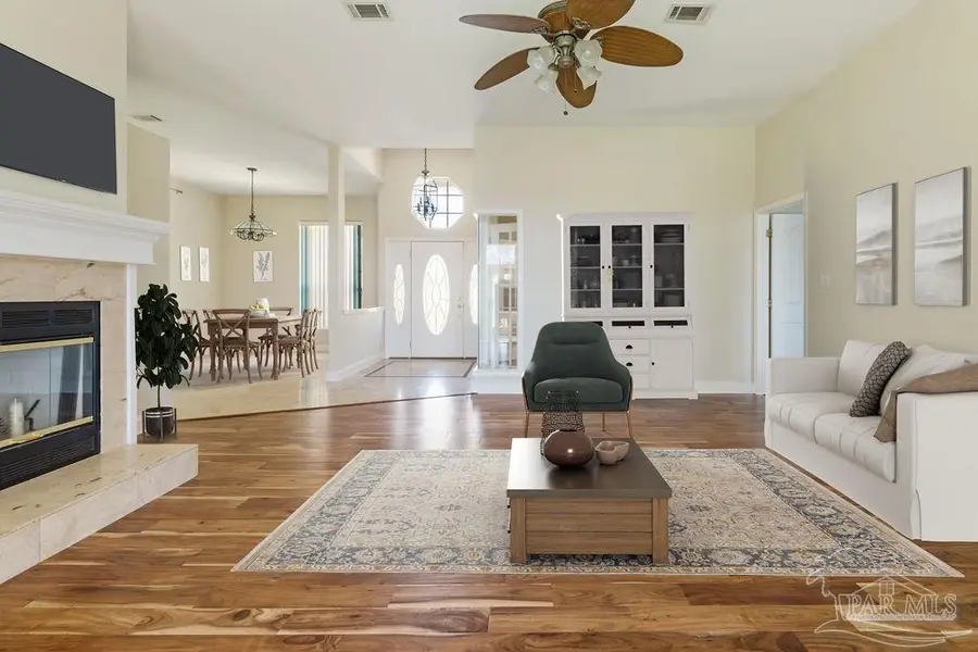 421 Emerald Pointe Dr, Mary Esther, FL 32569 - Image #3