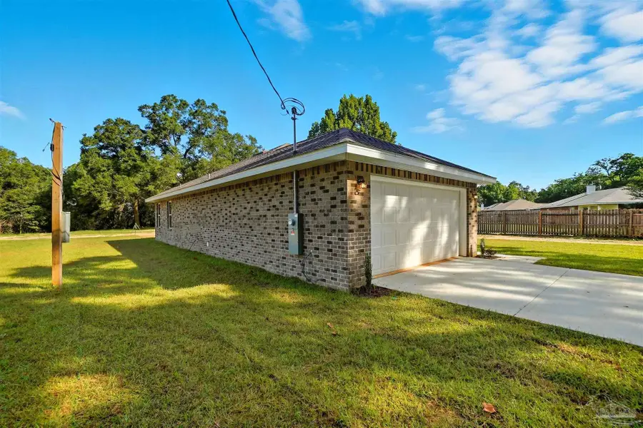 7616 Homerun Rd, Milton, FL 32583 - Image #3