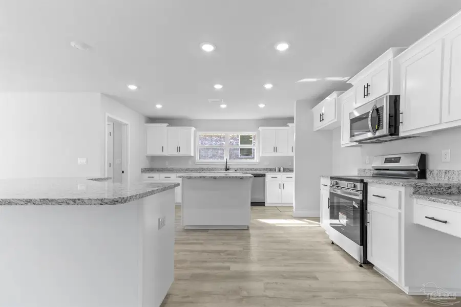 1877 Hazelnut Dr #9-E, Cantonment, FL 32533 - #3