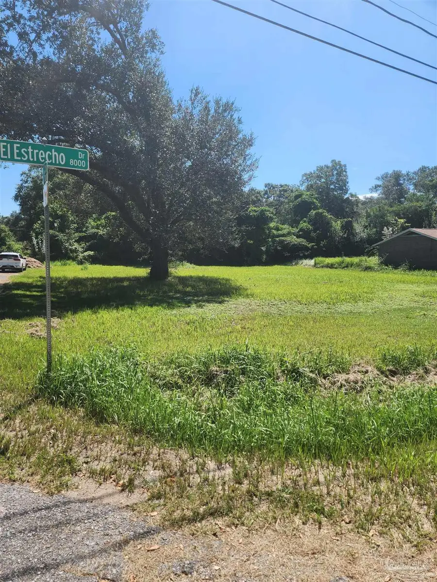 1013 Echo Cir, Pensacola, FL 32514 - Image #2