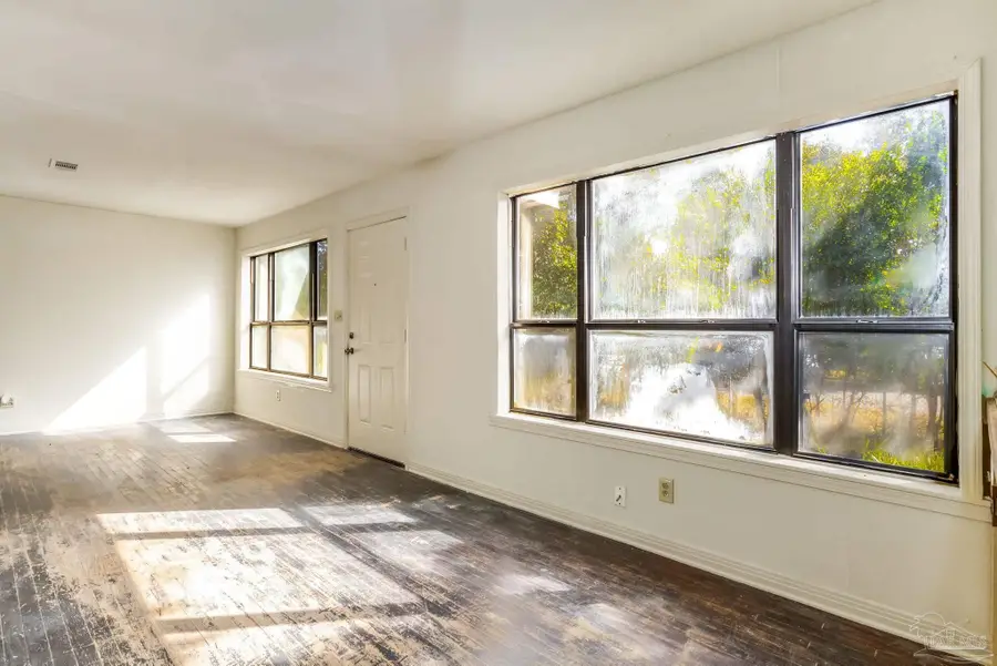 10 Park Dr, Pensacola, FL 32507 - #2