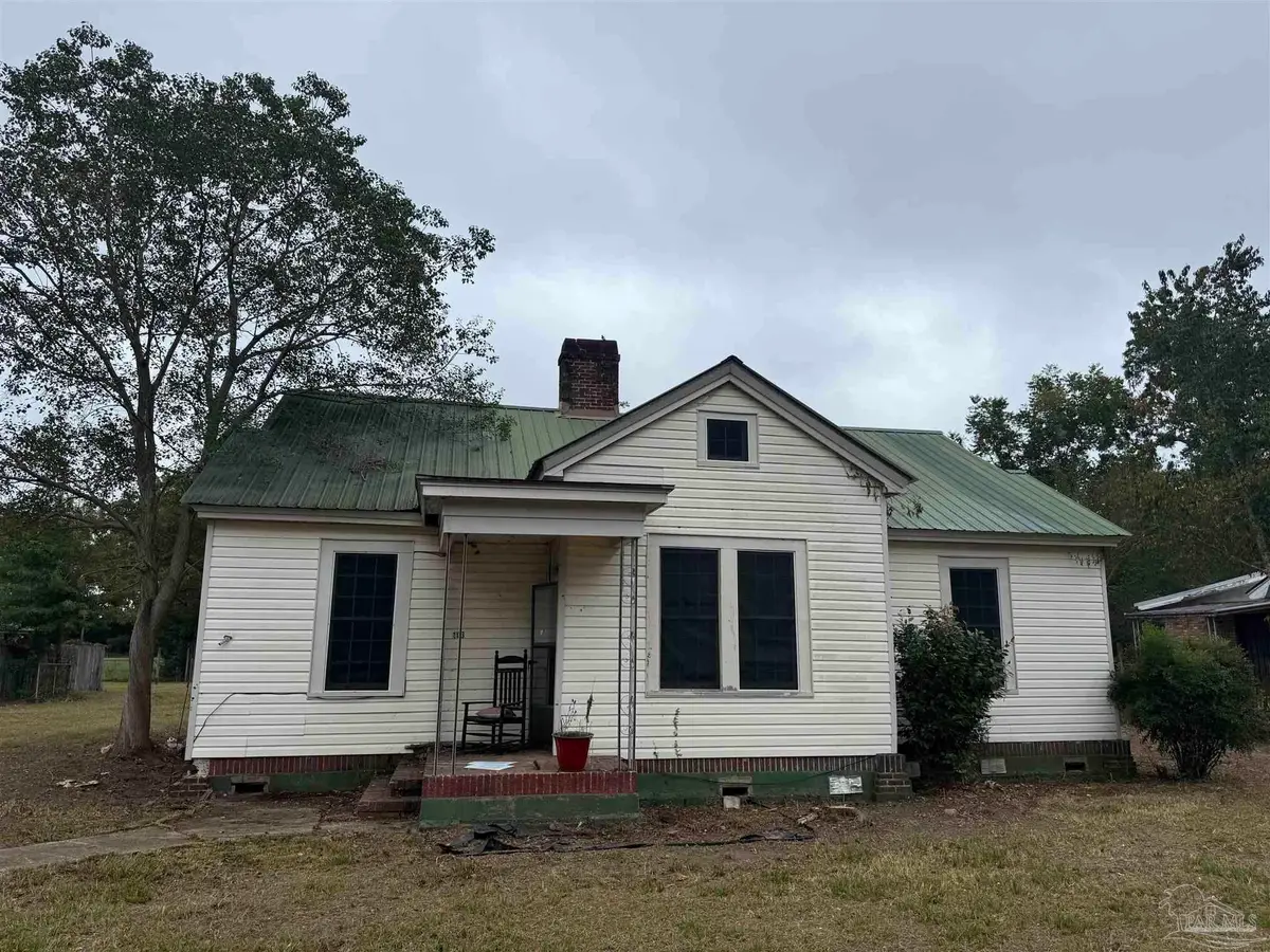 103 Forest Ave, Atmore, AL 36502 - Image #1