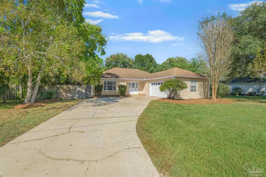 7400 Frankfort St, Navarre, FL 32566 - Image #2