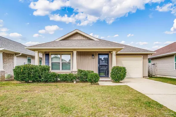 138 Cottage View Dr, Pensacola, FL 32507