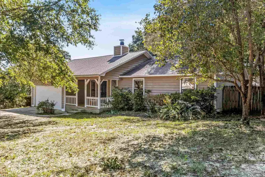 121 Claire Dr, Crestview, FL 32536 - Image #3