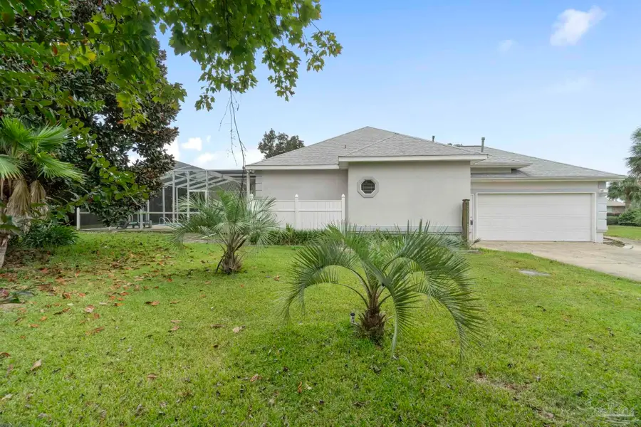 6052 Firefly Dr, Pensacola, FL 32507 - Image #3