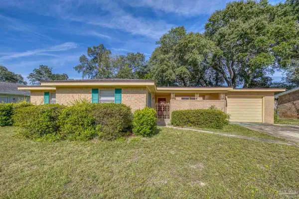 4130 Capri Dr, Pensacola, FL 32504