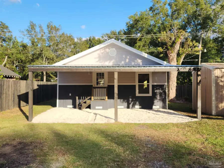 213 Wilson Ave, Atmore, AL 36502 - Image #3