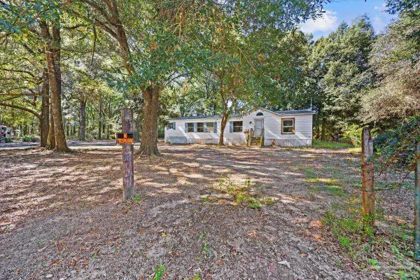 5127 Lake End Dr, Milton, FL 32583