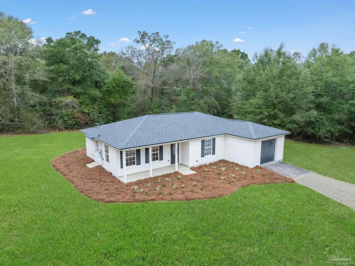 1601 Kings Lake Rd, Defuniak Springs, FL 32433 - Image #1