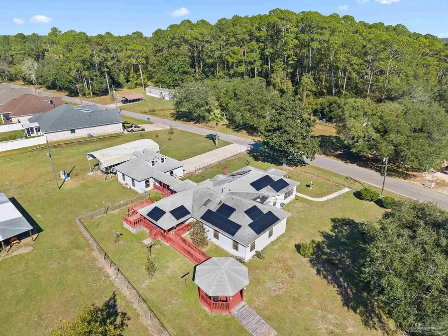3319 Bob Tolbert Rd, Navarre, FL 32566 - Image #2