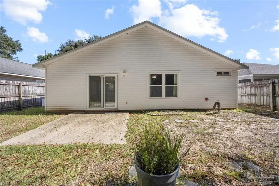 1015 Simpson St, Pensacola, FL 32526 - Image #2