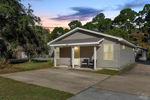 8528 Laredo St, Navarre, FL 32566