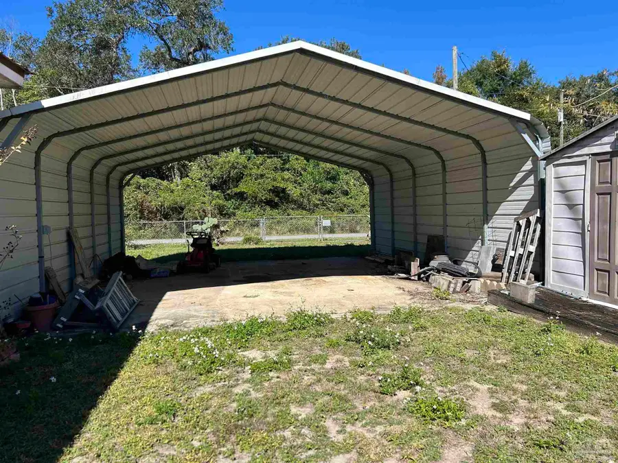 4574 Simpson St, Milton, FL 32583 - Image #2