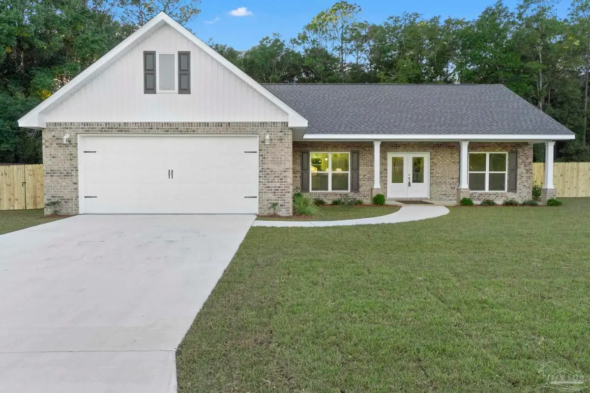 6879 Joyce Dr, Milton, FL 32570 - Image #1