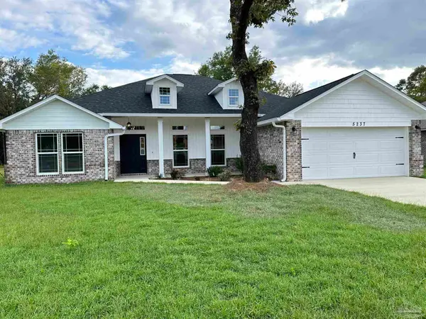 5214 Barnett Rd, Pace, FL 32571