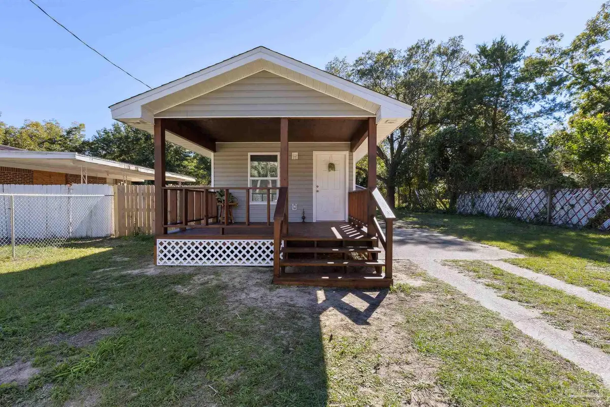2405 W Hernandez St, Pensacola, FL 32505 - Image #1