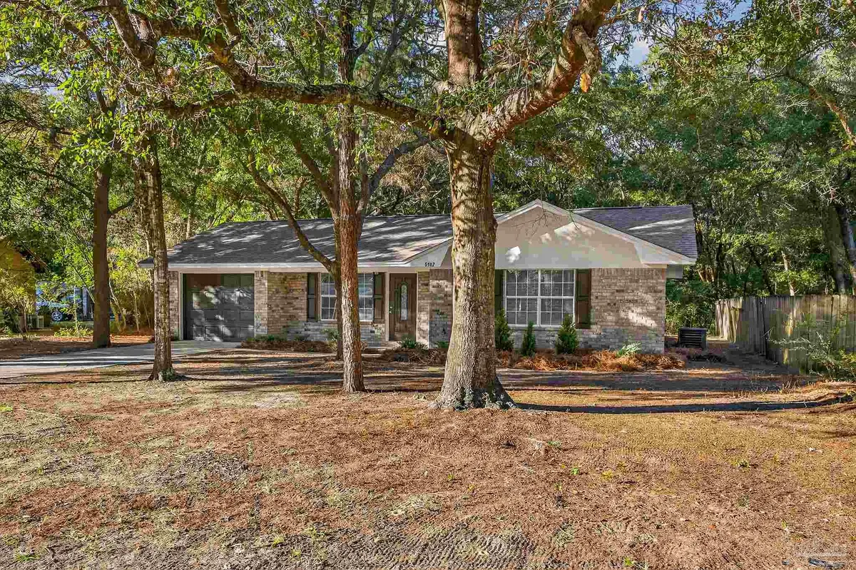 5982 Queen St, Milton, FL 32570 - Image #1