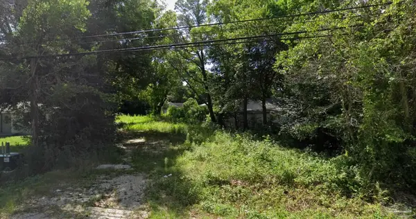 906 N 63rd Ave, Pensacola, FL 32507