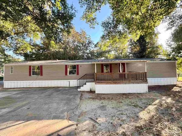 3991 Diamond St, Pace, FL 32571